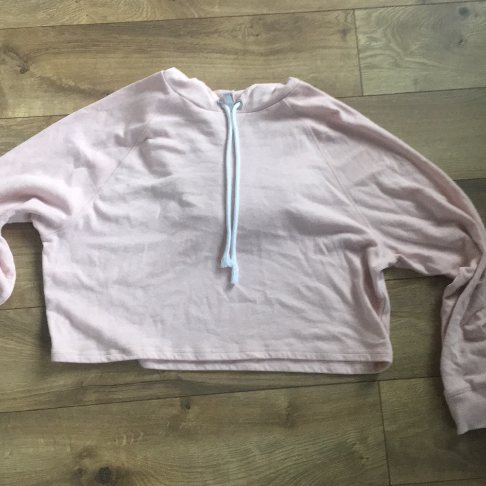 cropped hoodie